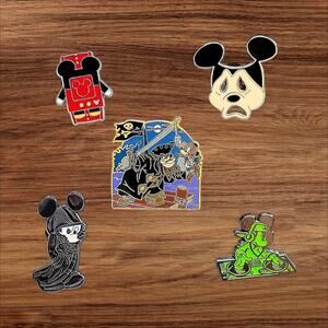 5 Mickey Mouse Disney Parks Trading Pins, Plus 2 Bonus Pins